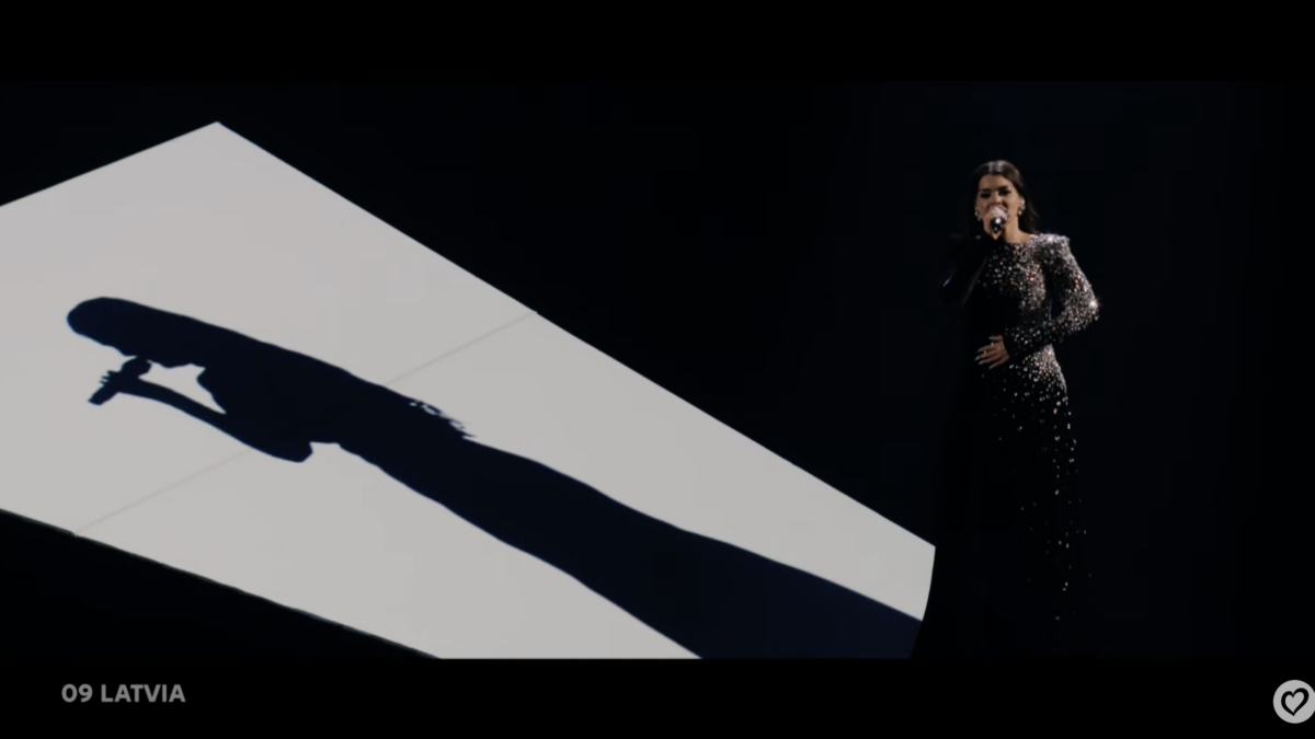 Atvara – «Ēnā» (Латвия). Кадр из онлайн-трансляции конкурса «Евровидение» 2026