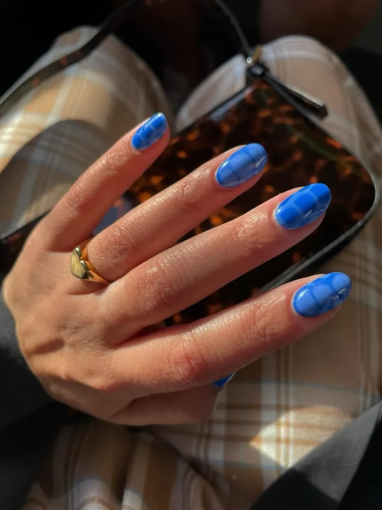 Тренд лета – маникюр в технике blooming gel: как его сделать?