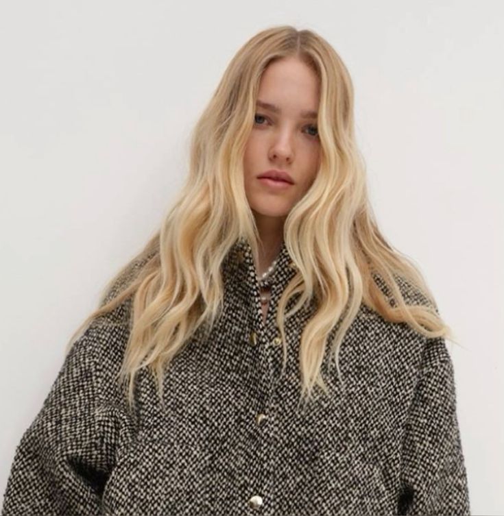 Свадебные причёски 2026: тренды, идеи, советы хэир-стилиста