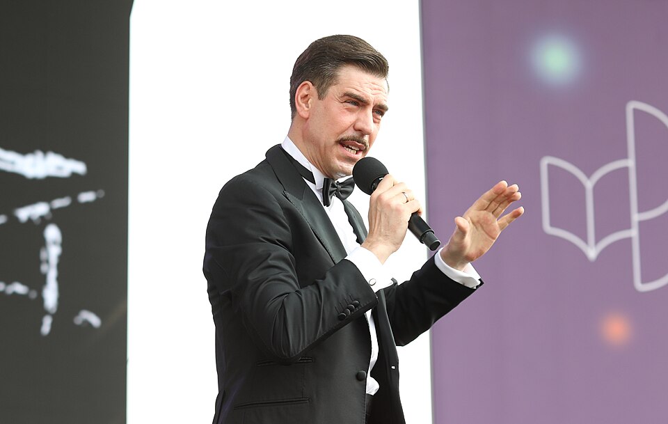 Дмитрий Дюжев