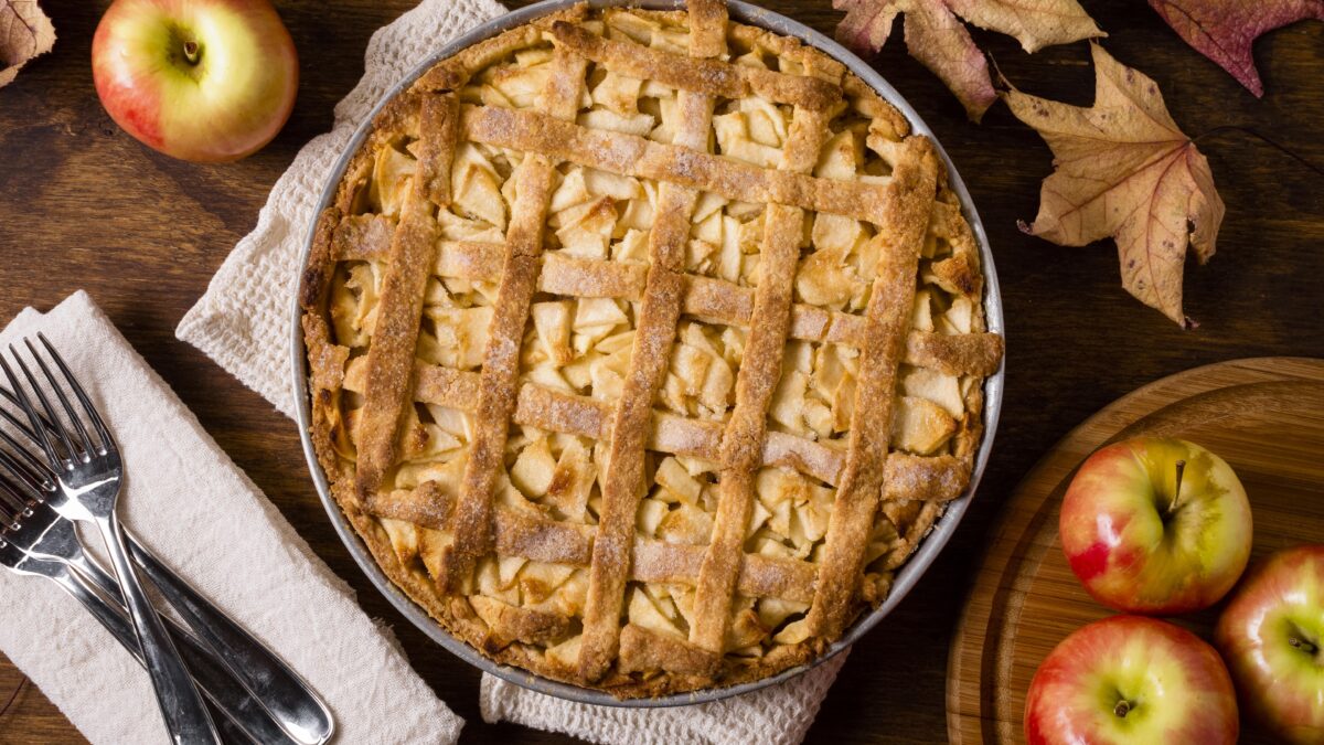 Рецепт вкусного пирога, который просят повторить: 7 сезонных вариантов