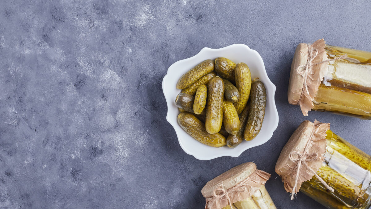Как мариновать огурцы: 9 рецептов от классики до экзотики